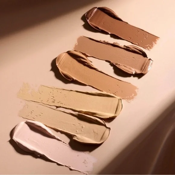 Beauty Creations Contour and highlight CreamPallet - Picture 3 of 5